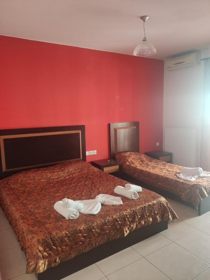 Hotel Louiza Paralía Buitenkant foto