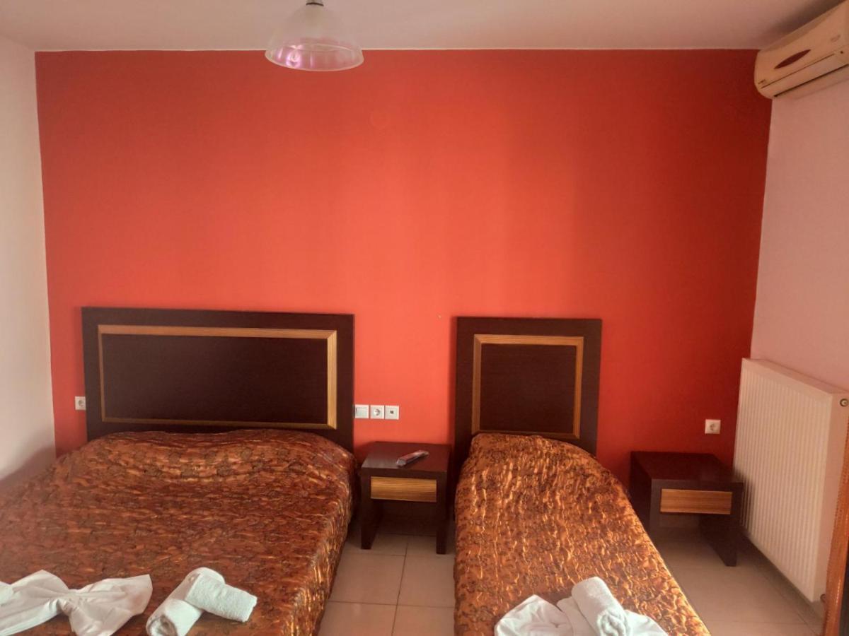 Hotel Louiza Paralía Buitenkant foto