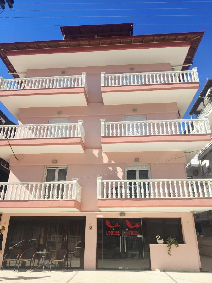 Hotel Louiza Paralía Buitenkant foto