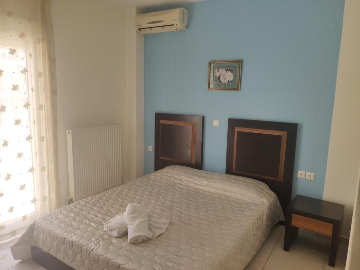 Hotel Louiza Paralía Buitenkant foto