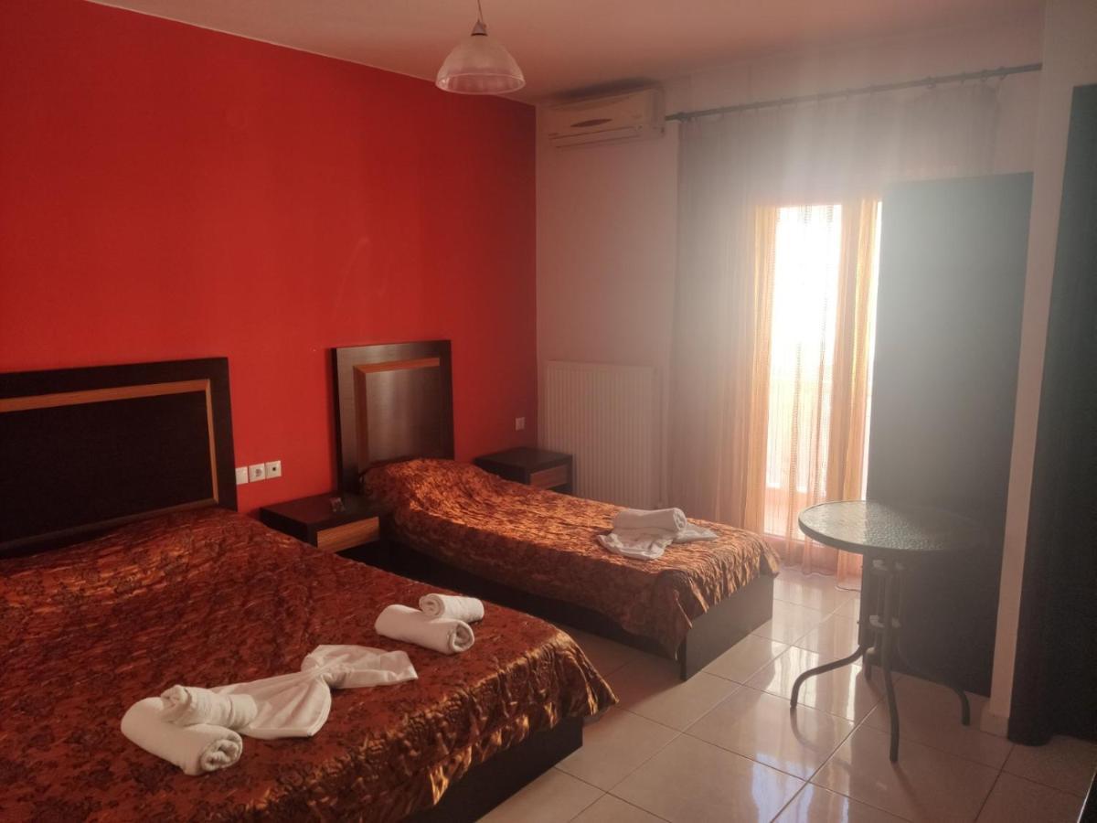 Hotel Louiza Paralía Buitenkant foto