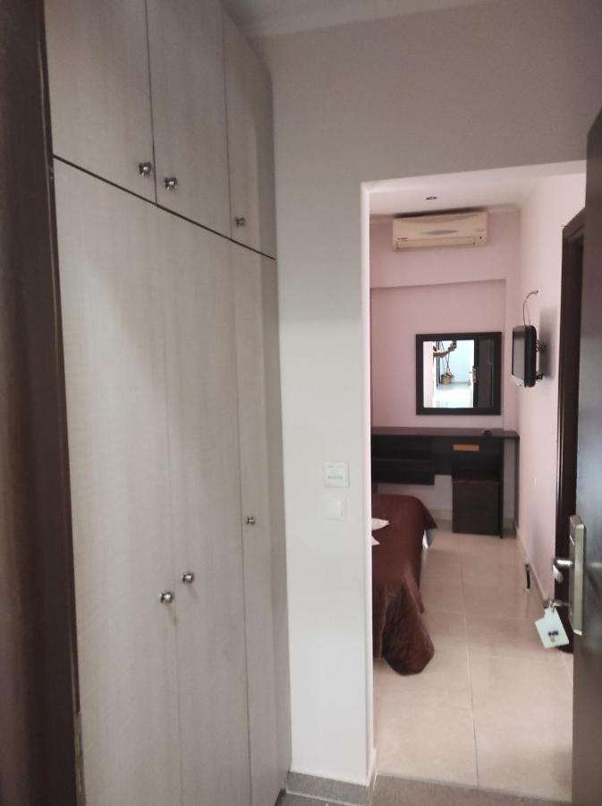 Hotel Louiza Paralía Buitenkant foto